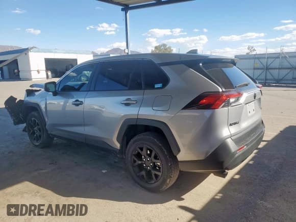 ✅ 2023 Toyota RAV4 LE • VIN: 2T3H1RFV4PC235208 • Lot: 81953785. Wystawiony na Copart z przebiegiem 24 644 mil. Bezpłatny archiwum sprzedaży aukcyjnych z USA i szczegółowy raport historii pojazdu na DreamBid. Zdjęcie 2.