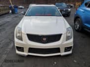 ✅ 2011 Cadillac CTS-V • VIN: 1G6DV5EP3B0130172 • Lot: 54656715. Wystawiony na Copart z przebiegiem 118 854 mil. Bezpłatny archiwum sprzedaży aukcyjnych z USA i szczegółowy raport historii pojazdu na DreamBid. Zdjęcie 5.