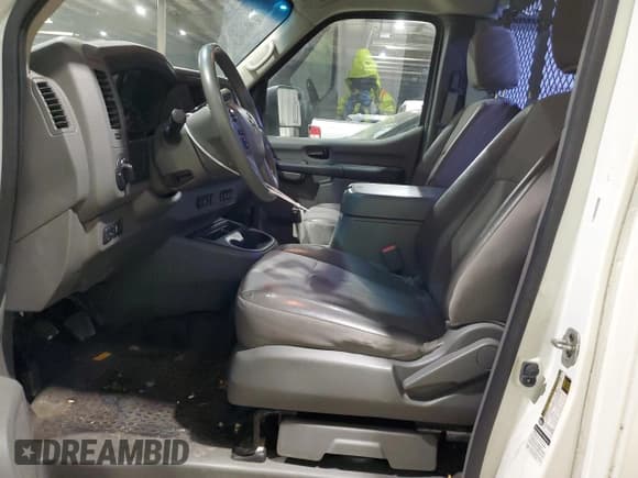 ✅ 2020 Nissan NV Cargo SV • VIN: 1N6BF0KY8LN808031 • Lot: 46957585. Listed on Copart with 133,632 mi. Free auction sales archive from the USA and detailed vehicle history report at DreamBid. Image 7.