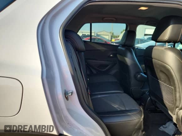 2019 Chevrolet Trax LT with VIN 3GNCJLSB2KL357963, listed as a Copart auction lot 85345705 with 101,616 mi miles and Salvage title. Bid and sale history available at DreamBid. Image 11.