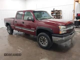 2003 Chevrolet Silverado 1500HD LS with VIN 1GCGK13U83F224471, listed as a IAAI auction lot 42749204 with 139,980 mi miles and . Bid and sale history available at DreamBid. Image 1.