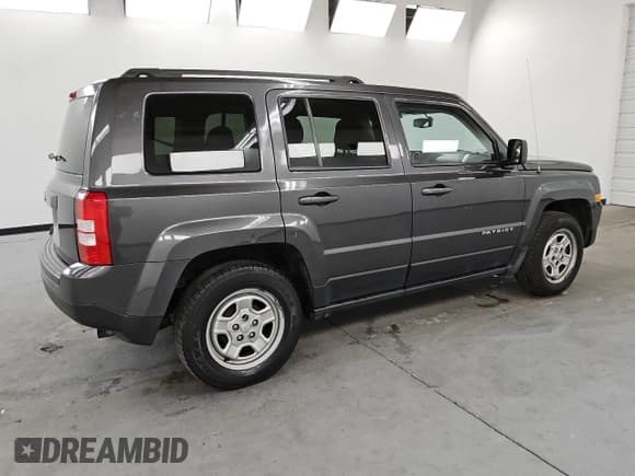 ✅ 2017 Jeep Patriot Sport • VIN: 1C4NJPBB9HD132916 • Lot: 69953665. Listed on Copart with 99,265 mi. Free auction sales archive from the USA and detailed vehicle history report at DreamBid. Image 3.