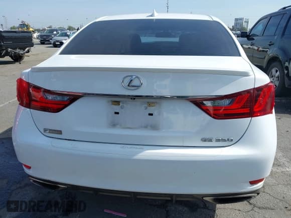 ✅ 2015 Lexus GS 350 • VIN: JTHBE1BL3FA008148 • Lot: 41614861. Listed on IAAI with 120,404 mi. Free auction sales archive from the USA and detailed vehicle history report at DreamBid. Image 17.