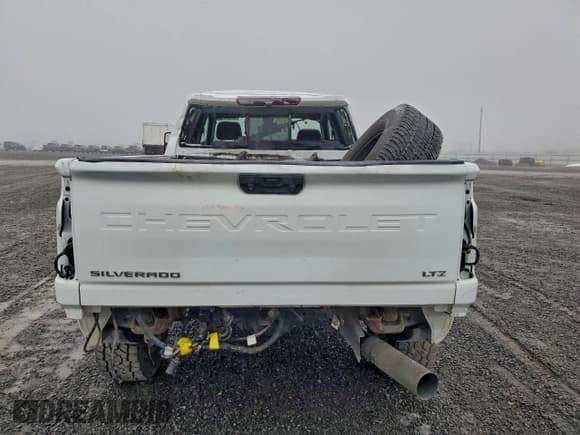 ✅ 2020 Chevrolet Silverado 2500HD LTZ • VIN: 1GC1YPEY8LF143817 • Лот: 92408495. Опубликован ранее на Copart с пробегом 402 013 миль. Бесплатный доступ к архиву аукционных продаж из США и подробный отчёт об истории автомобиля на DreamBid. Изображение 6.