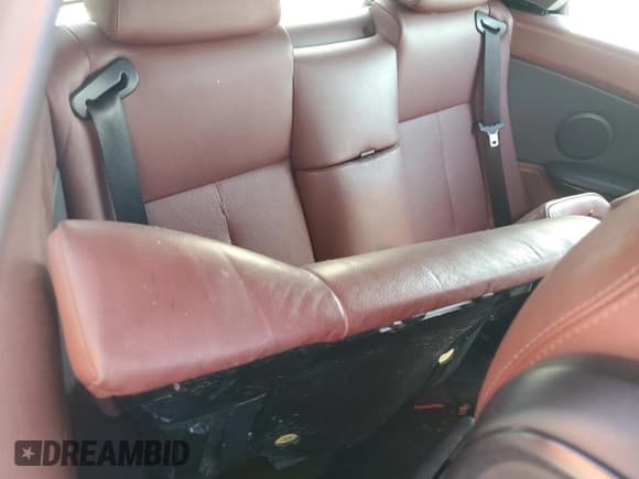 ✅ 2006 BMW 6 Series 650Ci • VIN: WBAEK134X6CN79216 • Lot: 66612585. Wystawiony na Copart z przebiegiem Nie podano. Bezpłatny archiwum sprzedaży aukcyjnych z USA i szczegółowy raport historii pojazdu na DreamBid. Zdjęcie 10.