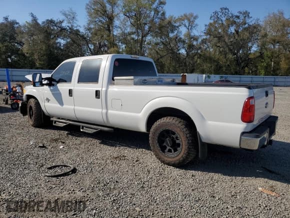 ✅ 2014 Ford F-250 XL • VIN: 1FT7W2AT8EEA41102 • Lot: 44681474. Listed on Copart with 279,429 mi. Free auction sales archive from the USA and detailed vehicle history report at DreamBid. Image 2.