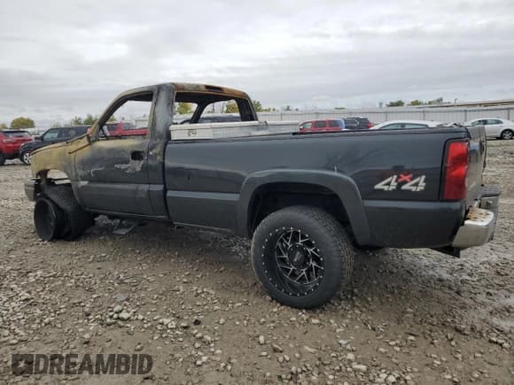 ✅ 2004 Chevrolet Silverado 2500HD Work Truck • VIN: 1GCHK24U94E249850 • Lot: 82481215. Wystawiony na Copart z przebiegiem Nie podano. Bezpłatny archiwum sprzedaży aukcyjnych z USA i szczegółowy raport historii pojazdu na DreamBid. Zdjęcie 2.