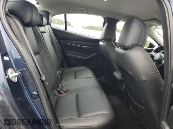 ✅ 2019 Mazda 3 Select • VIN: 3MZBPAAL9KM109797 • Lot: 64428295. Listed on Copart with 100,335 mi. Free auction sales archive from the USA and detailed vehicle history report at DreamBid. Image 10.