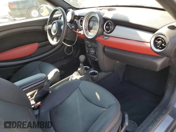 ✅ 2012 MINI Roadster • VIN: WMWSY1C57CT311679 • Lot: 67491695. Listed on Copart with 54,956 mi. Free auction sales archive from the USA and detailed vehicle history report at DreamBid. Image 8.