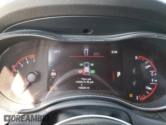 ✅ 2014 Dodge Durango Citadel • VIN: 1C4RDHEG4EC975848 • Lot: 70590065. Wystawiony na Copart z przebiegiem 165 223 mil. Bezpłatny archiwum sprzedaży aukcyjnych z USA i szczegółowy raport historii pojazdu na DreamBid. Zdjęcie 9.