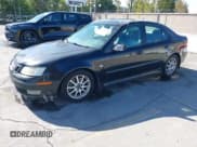 ✅ 2005 Saab 9-3 Arc • VIN: YS3FD49Y851024457 • Lot: 43529980. Wystawiony na IAAI z przebiegiem 210 729 mil. Bezpłatny archiwum sprzedaży aukcyjnych z USA i szczegółowy raport historii pojazdu na DreamBid. Zdjęcie 2.