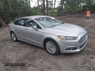 ✅ 2016 Ford Fusion SE Luxury • VIN: 3FA6P0PU5GR194832 • Lot: 43347959. Wystawiony na IAAI z przebiegiem 129 285 mil. Bezpłatny archiwum sprzedaży aukcyjnych z USA i szczegółowy raport historii pojazdu na DreamBid. Zdjęcie 1.