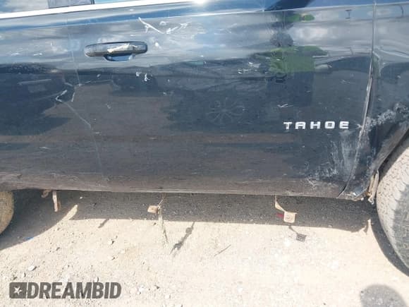 ✅ 2016 Chevrolet Tahoe LT • VIN: 1GNSKBKC2GR121826 • Lot: 42919183. Listed on IAAI with 140,462 mi. Free auction sales archive from the USA and detailed vehicle history report at DreamBid. Image 6.