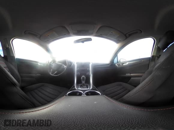 ✅ 2013 Ford Fusion SE • VIN: 3FA6P0HR8DR201472 • Lot: 43640834. Wystawiony na IAAI z przebiegiem 83 933 mil. Bezpłatny archiwum sprzedaży aukcyjnych z USA i szczegółowy raport historii pojazdu na DreamBid. Zdjęcie 18.