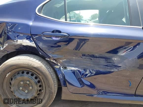 2022 Toyota Camry Hybrid LE с VIN 4T1C31AK0NU576130, выставлен на аукционе IAAI как лот 42382718 с пробегом 70 749 миль миль и . История ставок и продаж доступна на DreamBid. Изображение 17.