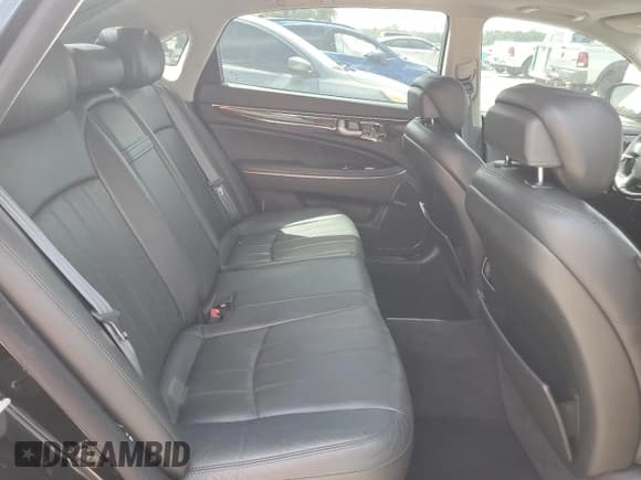 ✅ 2013 Hyundai Equus Signature • VIN: KMHGH4JH9DU058265 • Lot: 71487445. Listed on Copart with 127,594 mi. Free auction sales archive from the USA and detailed vehicle history report at DreamBid. Image 10.