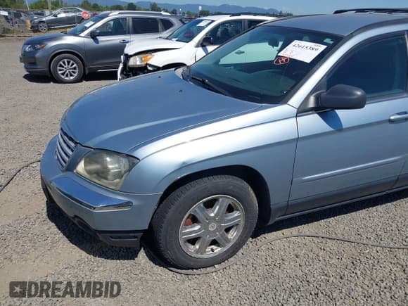 ✅ 2005 Chrysler Pacifica Touring • VIN: 2C4GF68475R272159 • Lot: 42615389. Listed on IAAI with 121,160 mi. Free auction sales archive from the USA and detailed vehicle history report at DreamBid. Image 6.