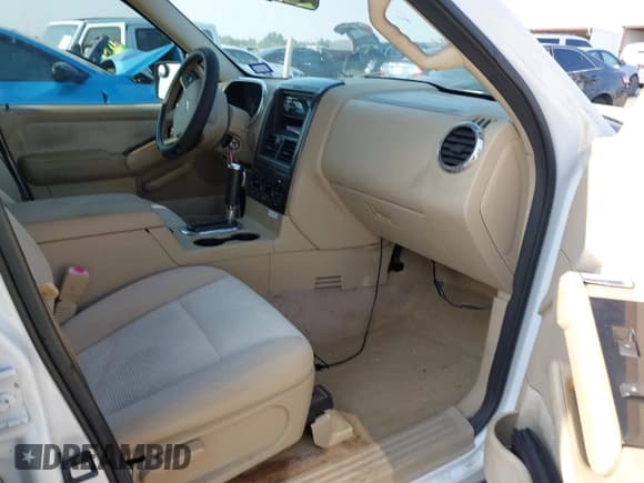 ✅ 2006 Ford Explorer XLT • VIN: 1FMEU63E56UA58168 • Lot: 43242478. Listed on IAAI with 158,155 mi. Free auction sales archive from the USA and detailed vehicle history report at DreamBid. Image 5.