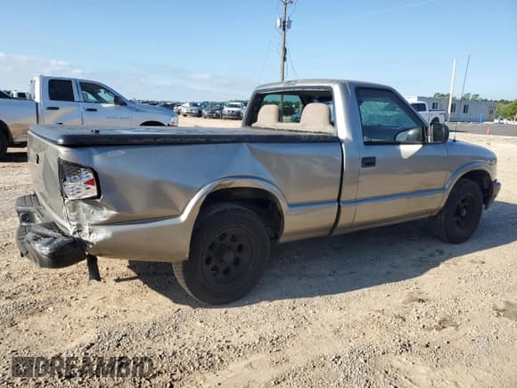✅ 2002 Chevrolet S-10 Fleet • VIN: 1GCCS145728103617 • Лот: 52428815. Опубликован ранее на Copart с пробегом Не указан. Бесплатный доступ к архиву аукционных продаж из США и подробный отчёт об истории автомобиля на DreamBid. Изображение 3.