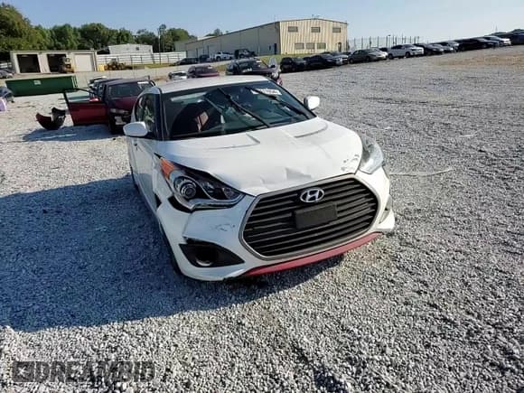 ✅ 2016 Hyundai Veloster Turbo R-Spec • VIN: KMHTC6AE9GU293753 • Lot: 72411954. Wystawiony na Copart z przebiegiem 79 039 mil. Bezpłatny archiwum sprzedaży aukcyjnych z USA i szczegółowy raport historii pojazdu na DreamBid. Zdjęcie 11.