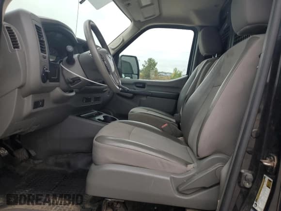 ✅ 2018 Nissan NV Cargo SV • VIN: 1N6BF0KM2JN804521 • Lot: 91147495. Listed on Copart with 106,883 mi. Free auction sales archive from the USA and detailed vehicle history report at DreamBid. Image 7.