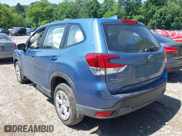 ✅ 2023 Subaru Forester • VIN: JF2SKAAC7PH496512 • Lot: 42584494. Listed on IAAI with 23,059 mi. Free auction sales archive from the USA and detailed vehicle history report at DreamBid. Image 3.