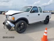 ✅ 2000 Ford F-150 XL • VIN: 1FTRX18L7YNB50273 • Lot: 70456245. Wystawiony na Copart z przebiegiem Nie podano. Bezpłatny archiwum sprzedaży aukcyjnych z USA i szczegółowy raport historii pojazdu na DreamBid. Zdjęcie 1.