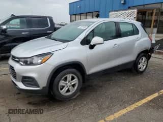 2018 Chevrolet Trax LS с VIN KL7CJNSB1JB708573, выставлен на аукционе Copart как лот 71237145 с пробегом 126 814 миль миль и Чистый • Clean title. История ставок и продаж доступна на DreamBid. Изображение 1.