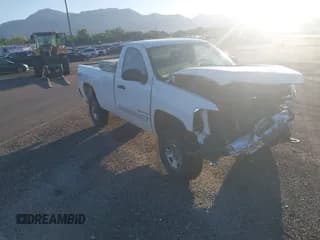 ✅ 2008 Chevrolet Silverado 2500HD Work Truck • VIN: 1GCHK24KX8E145291 • Lot: 43230874. Wystawiony na IAAI z przebiegiem 202 593 mil. Bezpłatny archiwum sprzedaży aukcyjnych z USA i szczegółowy raport historii pojazdu na DreamBid. Zdjęcie 1.
