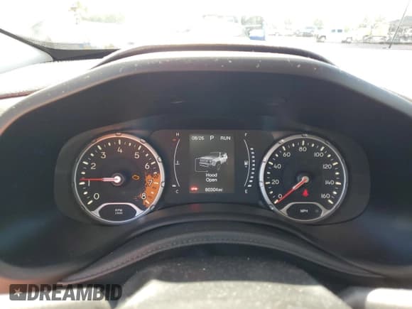 ✅ 2017 Jeep Renegade Latitude • VIN: ZACCJBBB0HPG57231 • Lot: 70478185. Wystawiony na Copart z przebiegiem 80 304 mil. Bezpłatny archiwum sprzedaży aukcyjnych z USA i szczegółowy raport historii pojazdu na DreamBid. Zdjęcie 9.