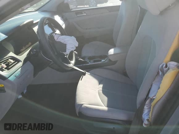 ✅ 2017 Hyundai Sonata SE • VIN: 5NPE24AF3HH440187 • Лот: 84610265. Опубликован ранее на Copart с пробегом 115 657 миль. Бесплатный доступ к архиву аукционных продаж из США и подробный отчёт об истории автомобиля на DreamBid. Изображение 7.