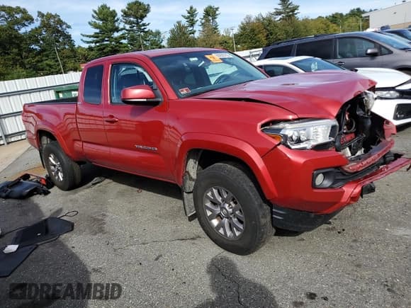 ✅ 2017 Toyota Tacoma SR5 • VIN: 5TFSZ5AN1HX104585 • Лот: 80956765. Опубликован ранее на Copart с пробегом 117 006 миль. Бесплатный доступ к архиву аукционных продаж из США и подробный отчёт об истории автомобиля на DreamBid. Изображение 4.