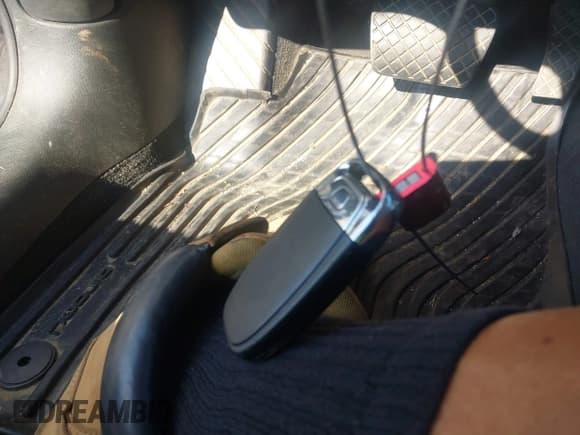 ✅ 2015 Audi allroad A4 Premium Plus • VIN: WA1UFAFL3FA019307 • Лот: 42735485. Опубликован ранее на IAAI с пробегом 126 644 миль. Бесплатный доступ к архиву аукционных продаж из США и подробный отчёт об истории автомобиля на DreamBid. Изображение 11.