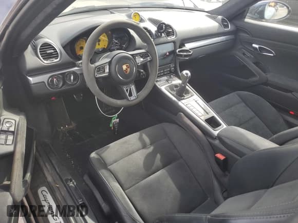 ✅ 2019 Porsche 718 Cayman S • VIN: WP0AB2A82KS279067 • Lot: 56923935. Listed on Copart with 39,425 mi. Free auction sales archive from the USA and detailed vehicle history report at DreamBid. Image 8.