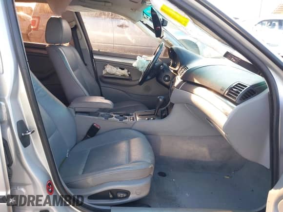 1999 BMW 3 Series 323i с VIN WBAAM3335XFP60154, выставлен на аукционе IAAI как лот 41593866 с пробегом 189 367 миль миль и . История ставок и продаж доступна на DreamBid. Изображение 5.