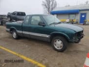 ✅ 1997 GMC Sonoma SLS • VIN: 1GTCS19X9V8516928 • Lot: 61595165. Wystawiony na Copart z przebiegiem 135 588 mil. Bezpłatny archiwum sprzedaży aukcyjnych z USA i szczegółowy raport historii pojazdu na DreamBid. Zdjęcie 4.