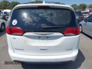 ✅ 2020 Chrysler Pacifica Limited • VIN: 2C4RC1GG4LR285044 • Лот: 43325827. Опубликован ранее на IAAI с пробегом 122 570 миль. Бесплатный доступ к архиву аукционных продаж из США и подробный отчёт об истории автомобиля на DreamBid. Изображение 16.