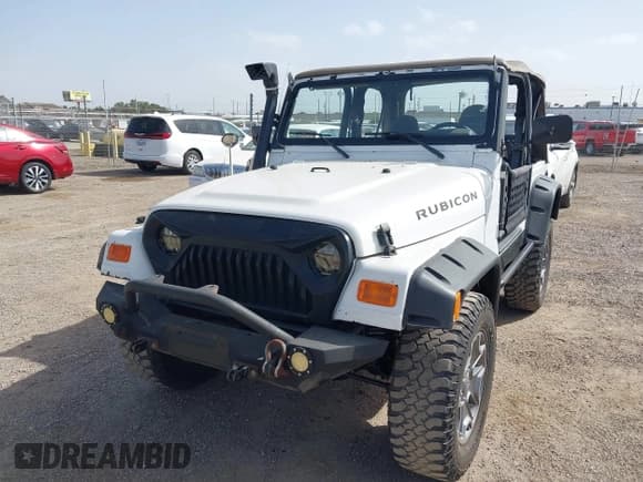 ✅ 2000 Jeep Wrangler Sahara • VIN: 1J4FA59S6YP700675 • Лот: 41751124. Опубликован ранее на IAAI с пробегом 154 727 миль. Бесплатный доступ к архиву аукционных продаж из США и подробный отчёт об истории автомобиля на DreamBid. Изображение 2.