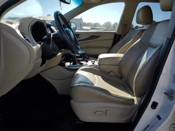 ✅ 2016 Infiniti QX60 • VIN: 5N1AL0MN7GC519858 • Lot: 84948665. Listed on Copart with 202,258 mi. Free auction sales archive from the USA and detailed vehicle history report at DreamBid. Image 7.