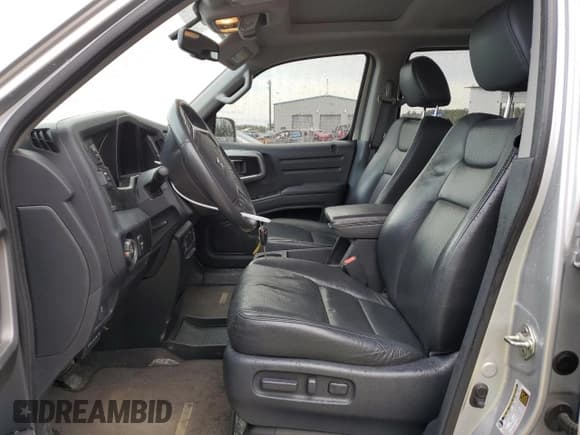 ✅ 2014 Honda Ridgeline SE • VIN: 5FPYK1F6XEB005303 • Lot: 48964635. Wystawiony na Copart z przebiegiem 120 826 mil. Bezpłatny archiwum sprzedaży aukcyjnych z USA i szczegółowy raport historii pojazdu na DreamBid. Zdjęcie 7.