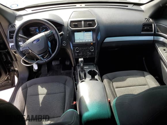 ✅ 2017 Ford Explorer XLT • VIN: 1FM5K7D88HGB70100 • Лот: 92388065. Опубликован ранее на Copart с пробегом 138 380 миль. Бесплатный доступ к архиву аукционных продаж из США и подробный отчёт об истории автомобиля на DreamBid. Изображение 8.