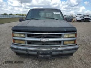 ✅ 1999 Chevrolet Suburban • VIN: 3GNEC16R7XG141671 • Lot: 77784174. Wystawiony na Copart z przebiegiem 207 234 mil. Bezpłatny archiwum sprzedaży aukcyjnych z USA i szczegółowy raport historii pojazdu na DreamBid. Zdjęcie 5.