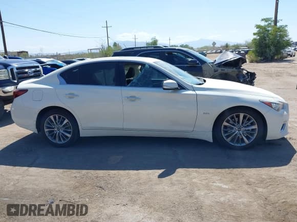 ✅ 2019 Infiniti Q50 Luxe • VIN: JN1EV7AP6KM514283 • Lot: 42723294. Listed on IAAI with 54,277 mi. Free auction sales archive from the USA and detailed vehicle history report at DreamBid. Image 13.