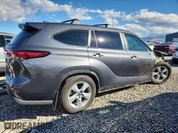 ✅ 2023 Toyota Highlander XSE • VIN: 5TDKDRBH3PS527946 • Lot: 82400835. Listed on Copart with Not provided. Free auction sales archive from the USA and detailed vehicle history report at DreamBid. Image 3.
