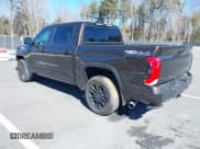 ✅ 2025 Toyota Tundra SR5 • VIN: 5TFWA5DB2SX259129 • Lot: 42224341. Listed on IAAI with 549 mi. Free auction sales archive from the USA and detailed vehicle history report at DreamBid. Image 3.