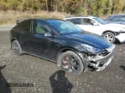 ✅ 2024 Tesla Model Y Long Range • VIN: 7SAYGAEE3RF011102 • Лот: 82683615. Опубликован ранее на Copart с пробегом 32 478 миль. Бесплатный доступ к архиву аукционных продаж из США и подробный отчёт об истории автомобиля на DreamBid. Изображение 4.