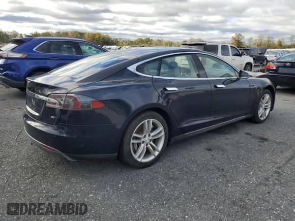 ✅ 2014 Tesla Model S 60 • VIN: 5YJSA1H16EFP43523 • Lot: 86690835. Wystawiony na Copart z przebiegiem 208 362 mil. Bezpłatny archiwum sprzedaży aukcyjnych z USA i szczegółowy raport historii pojazdu na DreamBid. Zdjęcie 3.