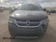 ✅ 2015 Dodge Journey SXT • VIN: 3C4PDCBGXFT604892 • Lot: 94364045. Wystawiony na Copart z przebiegiem 128 208 mil. Bezpłatny archiwum sprzedaży aukcyjnych z USA i szczegółowy raport historii pojazdu na DreamBid. Zdjęcie 5.