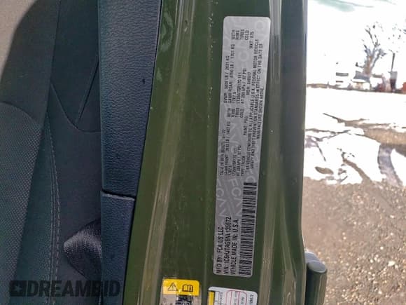 ✅ 2022 Jeep Gladiator Sport • VIN: 1C6HJTAG6NL135672 • Лот: 96065085. Опубликован ранее на Copart с пробегом 73 881 миль. Бесплатный доступ к архиву аукционных продаж из США и подробный отчёт об истории автомобиля на DreamBid. Изображение 12.