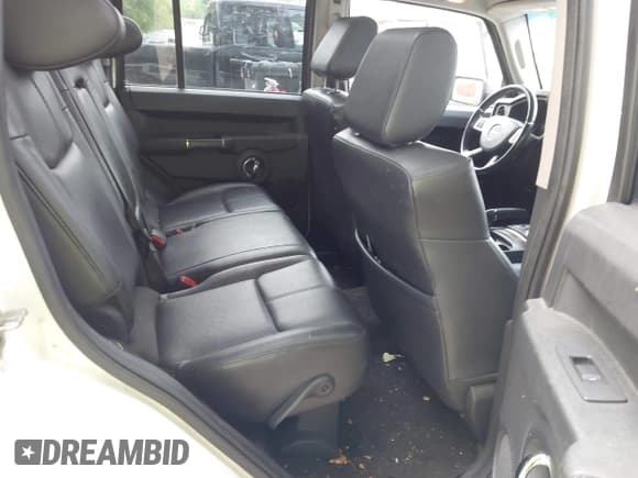 ✅ 2008 Jeep Commander Limited • VIN: 1J8HG58N08C190641 • Lot: 42442380. Listed on IAAI with 194,114 mi. Free auction sales archive from the USA and detailed vehicle history report at DreamBid. Image 8.